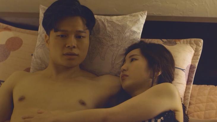 sex ladyboy cosplay FSDSS-393_Gã hàng xóm bẩn thỉu của Arina Hashimoto